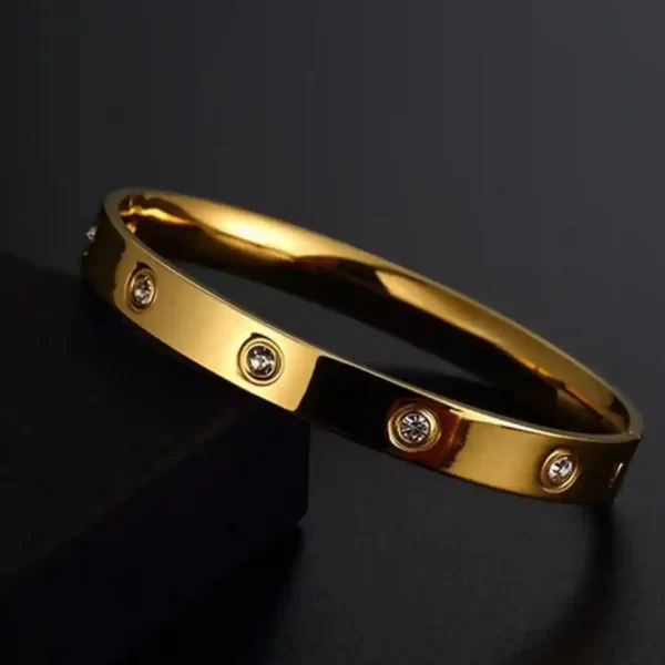 Stainless Steel Contemporary Gold Plated Love AD Anti-Tarnish Bracelet For Women - Image 4